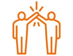 collega's geven elkaar een high five